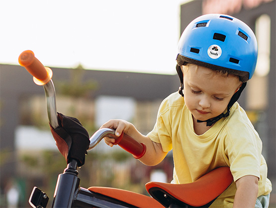 BT-Label Lot De 500 Autocollants D'avertissement - 10,2 X 4,8 Cm - Double Flèche - Étiquettes D'avertissement Autocollantes - Symbole Ici En Haut - Étiquettes D'expédition Bien Visibles